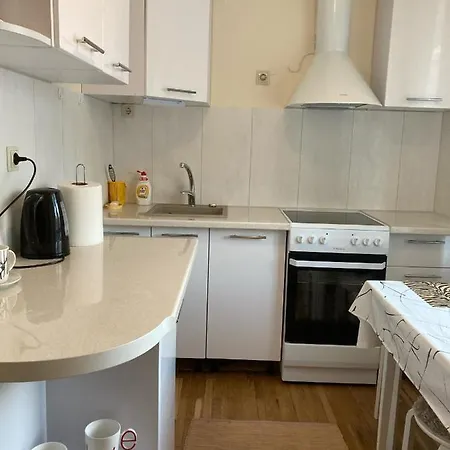 Helge Guest * 瓦尔加